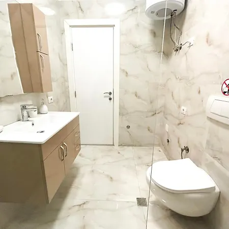 Qerret 647 *